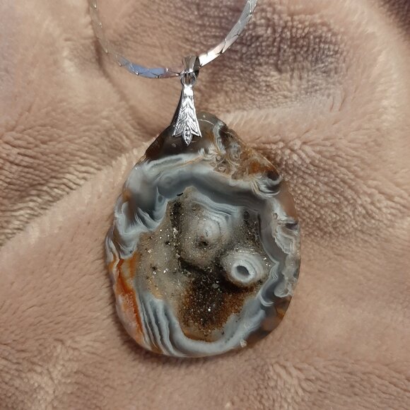 JEWELRY Chunky Silver Statement Necklace with Colourful Crystal Agate Stone - Picture 2 of 7